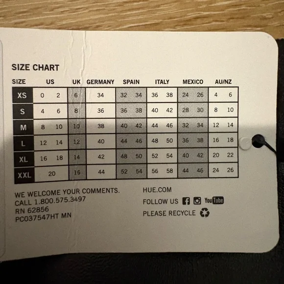 Hue Flatting Fit Tummy Control Faux Leather Shiny Cropped Flares NWT in Black - Picture 7 of 10